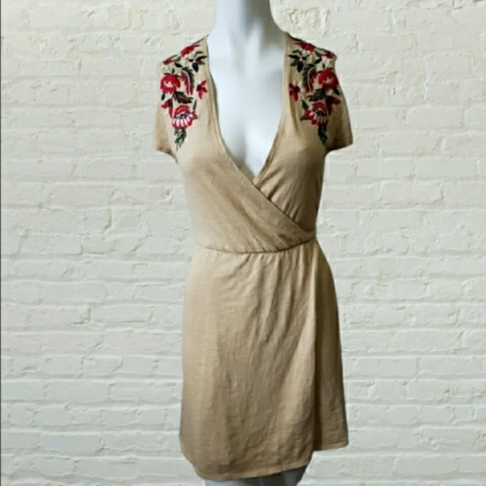 Zara Knit medium tan embroidered floral cotton faux wrap mini dress - Picture 11 of 12